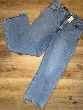 Wide Leg Flare Jeans in Light Blue